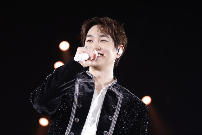 SHINeeのリーダー オンユの魅力が詰まった2025年2月16日の横浜アリーナでのコンサートの模様を4月27日（日）午後8：00からWOWOWで放送・配信！