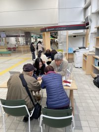 地域貢献の一環として「まるっと解決だれでもスマホ相談くらぶ」を実施 --福岡女学院大学