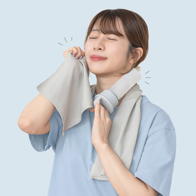 熱中症対策に氷タオルをあてて冷却！キンキンに冷えた状態を長時間キープし、氷タオルを何度でも使える、新作「氷タオルで瞬時に冷却×長時間キープ ヒヤシーナ」をLife on Productsから新発売。