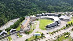【国内外から入学】国際高等専門学校が令和7年度入学式