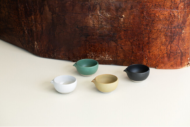 2025年4月17日(木)より、片口抹茶碗Pourを発売いたします。