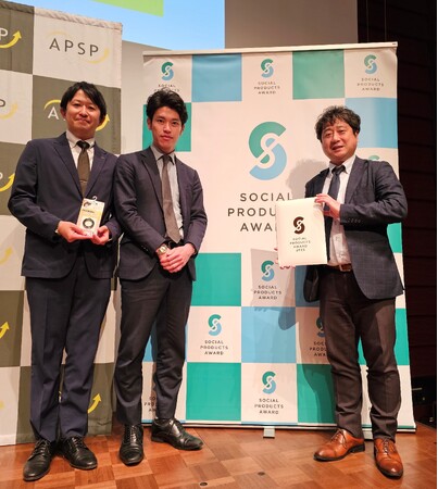 日本クロージャー「スマホリング＋キャップオープナー」　「ソーシャルプロダクツ・アワード2025」にて「ソーシャルプロダクツ賞」を受賞