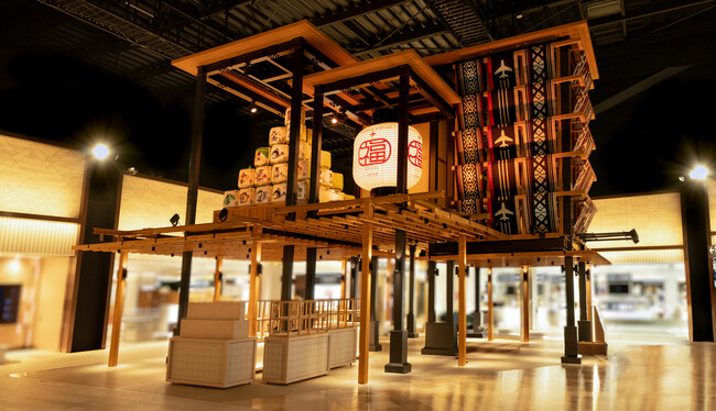 船場、伝統工芸品を用いたダイナミックな空間演出で、福岡空港を「宝の街 福岡」の魅力を伝える場に