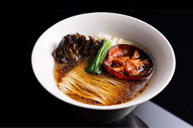 Vegan Ramen UZU、「ミシュランガイド京都・大阪 2025」にて、ラーメンカテゴリーとして世界初のミシュラングリーンスターを獲得