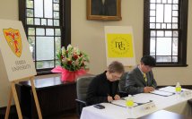 明治学院大学とフェリス女学院大学との相互協力・連携協定を締結