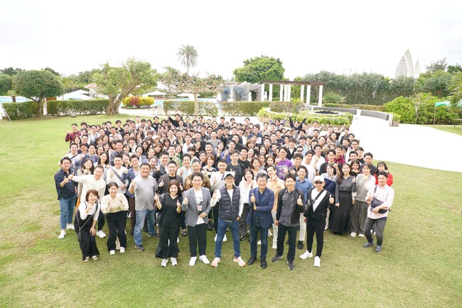 【年齢も役職も国籍も超えた繋がりを】総勢195名の社員旅行を石垣島で実施いたしました