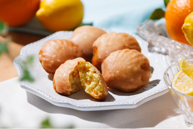 【数量限定】“シャリッ、ふわっ“食感！爽やかなオレンジとレモンに魅了される新作スイーツ。「COCORIS（ココリス）」から『マドレーヌ「レモンとオレンジ」』を新発売！