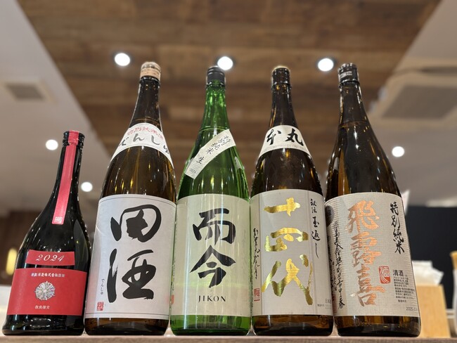 【破格の希少酒飲み比べコース ￥3,280】十四代・而今・新政など『希少酒5種飲み比べ』＋『飲み放題』｜4月1日(火)～4月30日(水)、日本酒原価酒蔵 4店舗限定で開催！