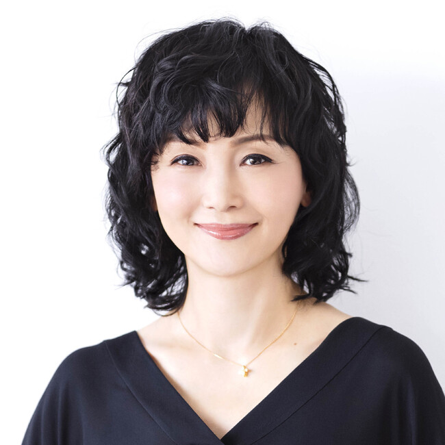 ブランドアンバサダーの俳優 南果歩氏が出演　レディス スヴェンソンから動画「ウィッグという選択」公開