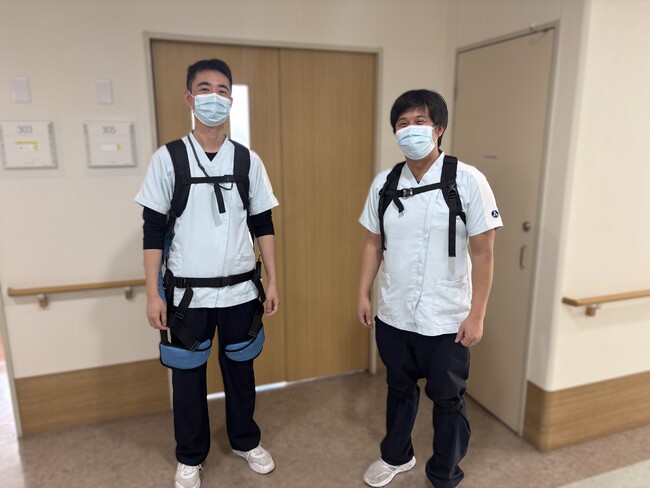 介護職員の腰痛問題に終止符~アシストスーツ活用で休職・離職ゼロを実現へ~