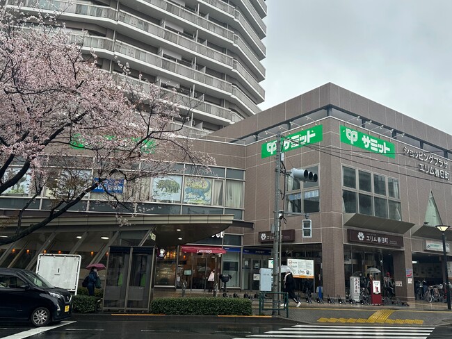 駅直結型のサミットストア練馬春日町店 インストアベーカリーを導入し改装オープン