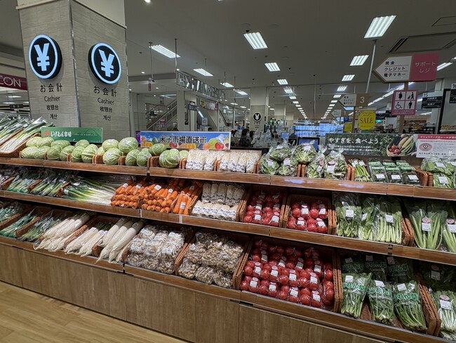 ４月４日(金)イオンモール日吉津東館「イオン日吉津店」　１階食品、美と健康の売場、リニューアルオープン