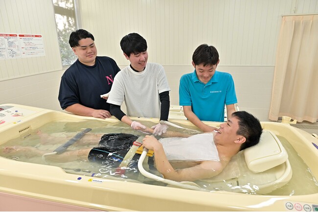 【新潟医療福祉大学】７資格で国家試験合格率100％を達成！