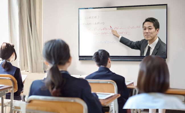 【メガスタtoB】オンラインのメガスタが全国の学校、教師不足に悩む通信制高校、塾・予備校向けに、質の高い指導を届けるオンライン授業サービスを開始！！