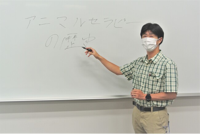 【同朋大学】第23回近畿学術大会にて共同研究の発表を行いました