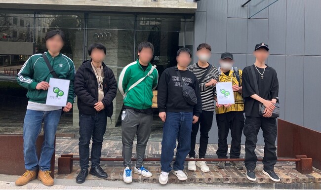 人手不足の運送業に朗報!特定技能「自動車運送業」試験、ビジネスプラザ支援の外国人7名が全員合格