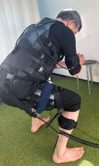 筋トレシニアが急増、タイパ重視のトレーニングが人気　「電流スーツトレーニング」がシニアに好評、体験会を4月23日開催
