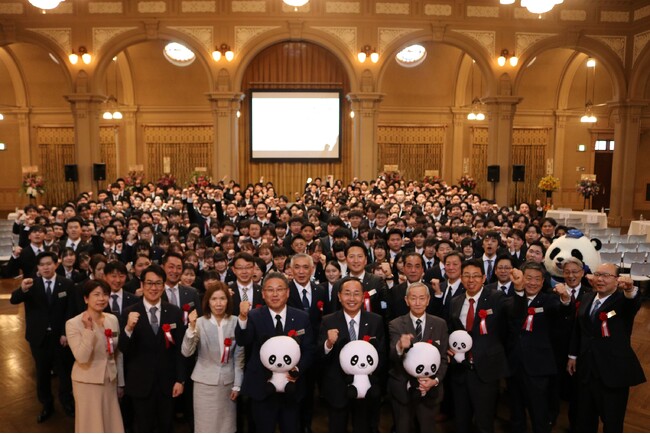 サカイ引越センターグループ入社式を大阪市中央公会堂で行いました