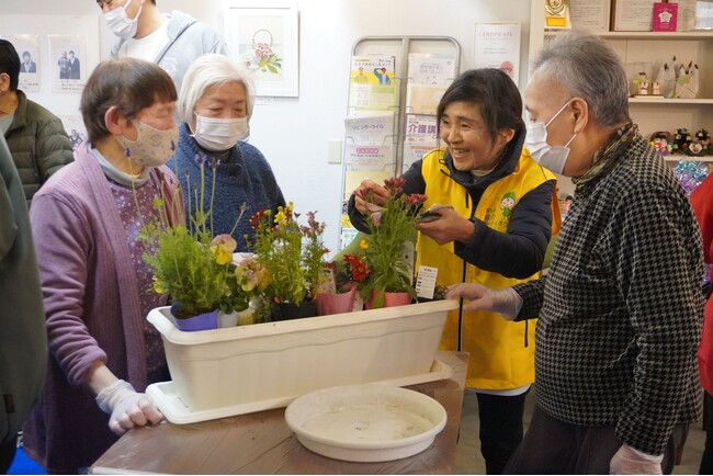 株式会社welzo官民連携　レポート 「Fukuoka Flower Show　Pre-Event」期間中に、 「寄せ植えプチコンテスト2025」・「花×福祉　トークセッション」を実施