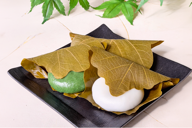 【4/12新発売】出会えるのは、たった1ヶ月だけ？本物志向のあなたへ。端午の節句にふさわしい、別格の『かしわ餅』