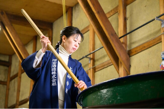 日本に根差してきた「伝統的な酒造り」。数少ない女性の蔵元杜氏が伝え、想いのこもったお酒を試飲できるオリジナル体験プログラム「結びビト」を2025年4月10日に提供開始【グランドメルキュール奈良橿原】
