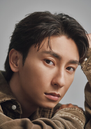 「女性を好きになれない自分は病気かもしれないと思っていた」AAA・與真司郎が幼少期に感じていた苦悩を赤裸々に明かす。　ノンフィクションエッセイ『人生そんなもん』4月16日発売