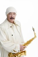 伊東たけし(SAX＆NuRAD)