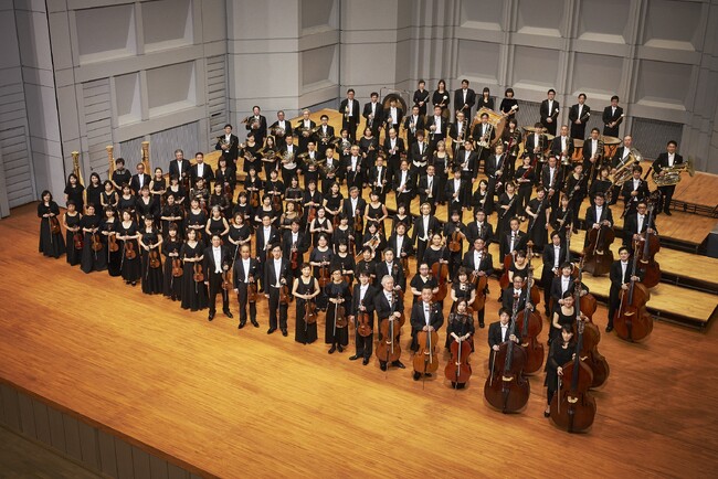 東京フィルハーモニー交響楽団が4月、ドバイ日本人学校を初訪問。4月にアラブ首長国連邦ドバイで開催中のInClassica国際音楽祭でドバイ・デビュー