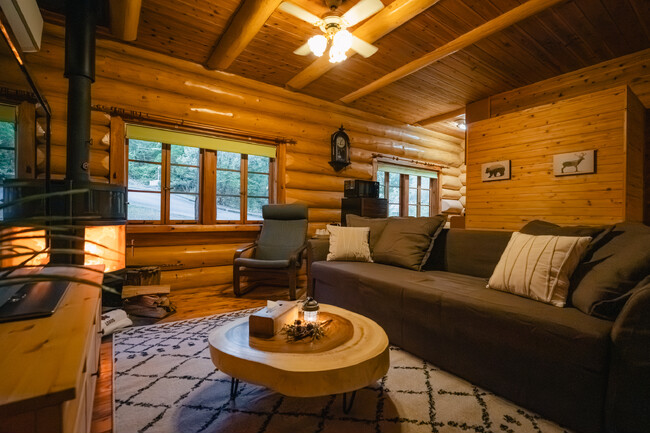 【名古屋市中区】屋内型BBQレストランウッドデザインパーク栄がオープンから1周年！総額20万円の豪華景品が当たる「BBQガチャ祭り」開催