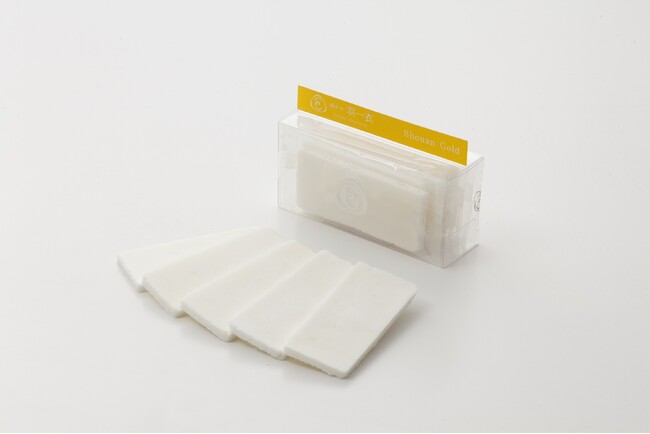 ＼パリッ！サクッ！／　食感が楽しい板あめ羽一衣（はねひとえ）