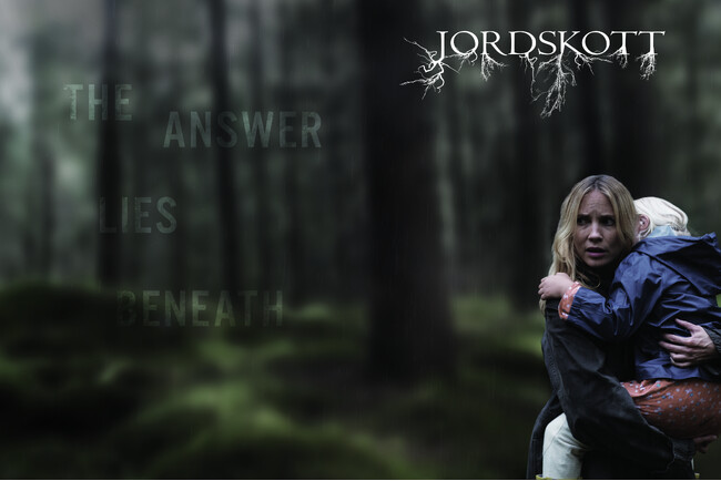 【第1話無料公開】7年前に娘が失踪した辛い過去をもつ捜査官エヴァが事件解決に挑むスウェーデン発犯罪ミステリー『捜査官エヴァ　孤独の森』第1話をYouTubeで期間限定無料公開！