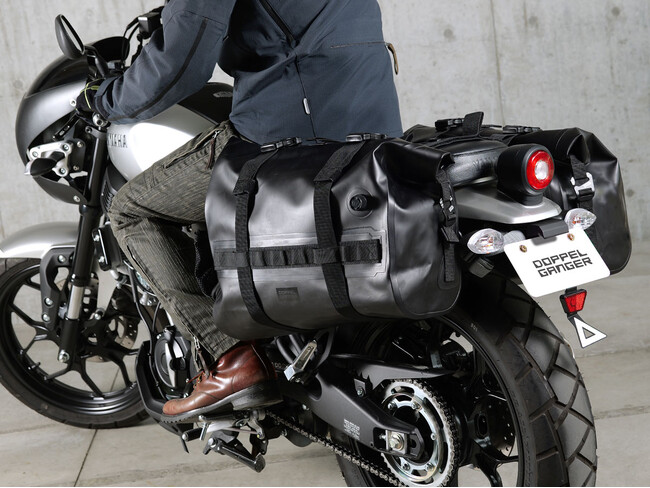 【雨泥対策】丸洗いOK!キャンプやツーリングも心配いらず大容量「バイク用サイドバッグ」が新発売