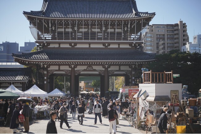 来場者1万人超え、日本最大級の蚤の市、「16th NAGOYA ANTIQUE MARKET」4/26(土)・27(日)開催！