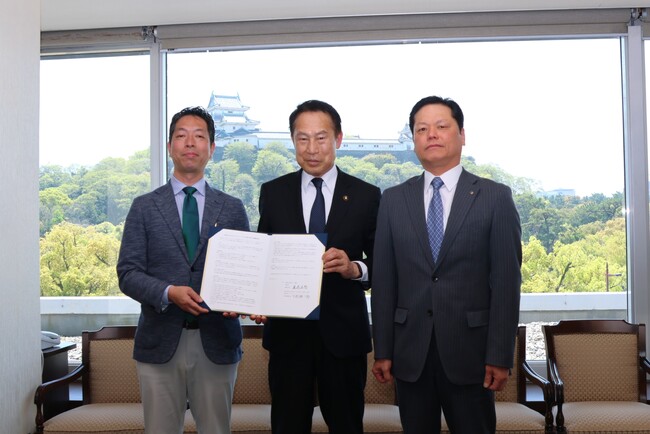 和歌山市とバイウィルがカーボンニュートラルの取り組みに関する連携協定を締結