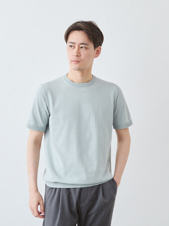 新潟生まれの“出来過ぎ”なニットTシャツ登場。夏をスマートに彩るに新色”ブルーグレー”が仲間入り