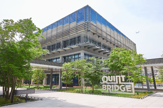 オープンイノベーション施設「QUINTBRIDGE」開業3周年