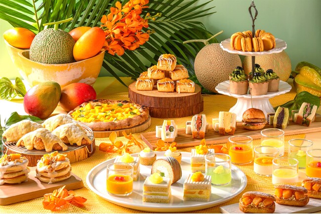 憧れのスーパーメロンショートケーキもお好きなだけ！完熟メロンとマンゴーのあま～い誘惑