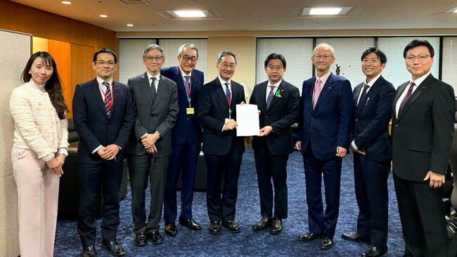 福岡資麿厚生労働大臣に対し、グローバルヘルス分野における日本の企業活動とODAの支援を要請