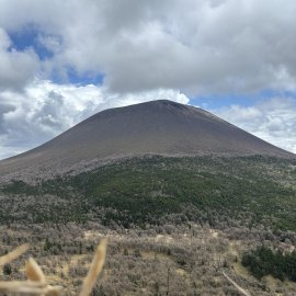 浅間山(令和6年5月8日湯ノ平撮影)
