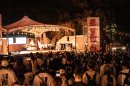 大観衆に包まれる会場