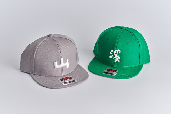 大好評だった山と溪谷の「山」キャップが再登場！ 期間限定・予約販売で山と溪谷の「山」と「溪」刺繍キャップが販売開始。