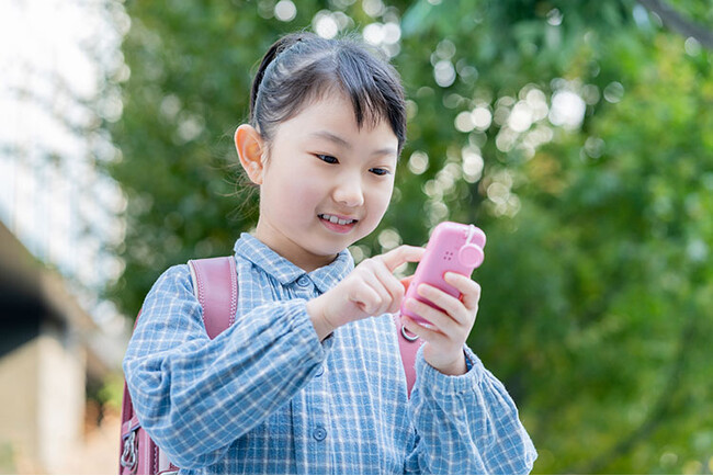 【調査結果】メールを利用したことがある小中学生は76%。利用頻度は中学生よりも小学生の方が高い