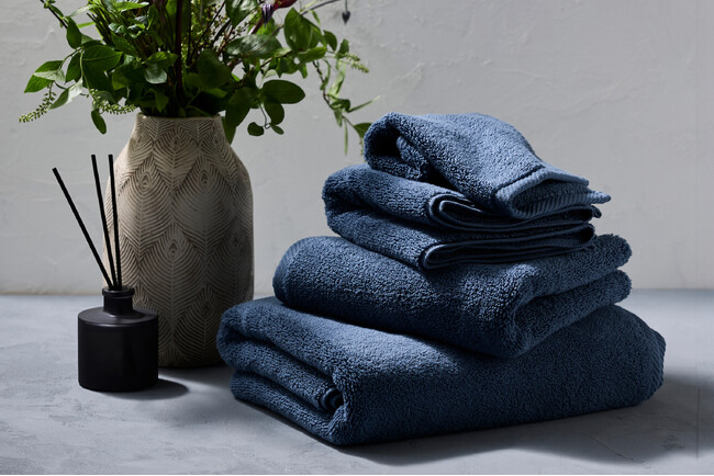 最高級ホテルタオルブランド「Micro Cotton（マイクロコットン）」から、Luxuryシリーズ待望の新色