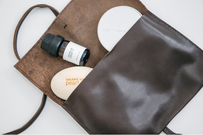 今年40周年を迎えるギャルリー・ヴィーと〈PEARL+(パール プラス)〉とのコラボレーションアイテムが発売