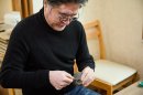 作業中の保立剛氏 作業中の保立剛氏