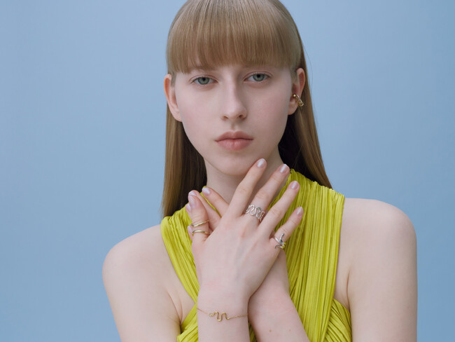 【VERMILLION】新月の到来とともに新作が登場する「KALENDAE Collection」より、5月・ふたご座の季節をイメージしたスネークモチーフジュエリーを発売