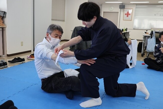 緊急時の救急処置、手当のキホンを赤十字がお伝えします！