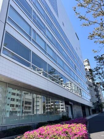 【本社オフィスを移転】約60坪から約153坪のオフィスへ急拡大!!ー心と体にやさしい“ウェルビーイングオフィス”へー