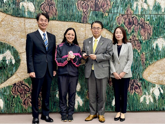 愛知県初の快挙！岡崎竜城スイミングクラブがアトツギ甲子園優秀賞を受賞し、知事を表敬訪問