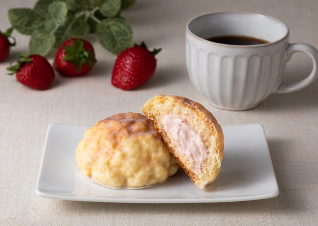 くりーむパンに次ぐ人気スイーツパン「くりーむメロンパン あまおう苺」5月15日（木）八天堂店舗で数量限定発売